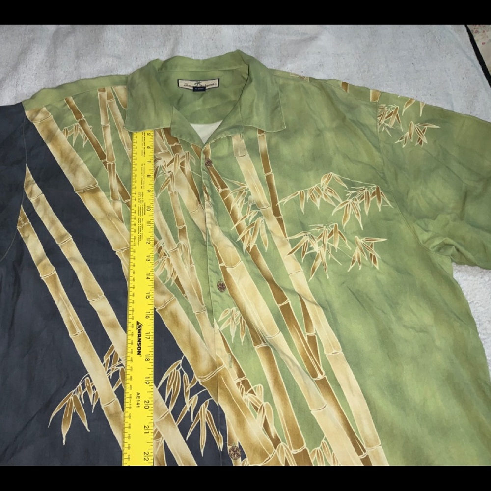 TOMMY BAHAMA Camp Shirt Silk Mens L Used VINTAGE